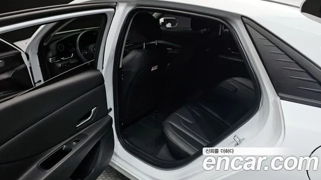 Hyundai AVANTE 2023 — фото 11