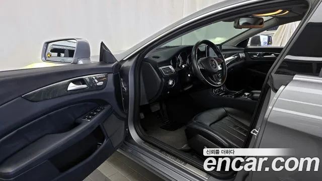 Mercedes-Benz CLS-Class 2015 — фото 10