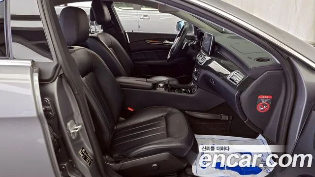 Mercedes-Benz CLS-Class 2015 — фото 11