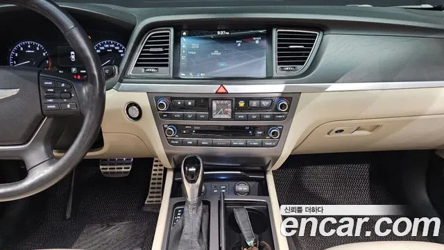 Hyundai Genesis 2016 — фото 15