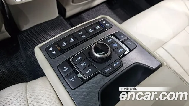 Hyundai Genesis 2016 — фото 17