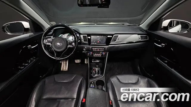 Kia Niro 2018 — фото 7