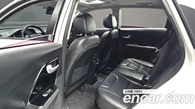 Kia Niro 2018 — фото 12
