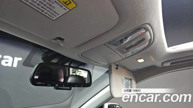 Kia Niro 2018 — фото 20
