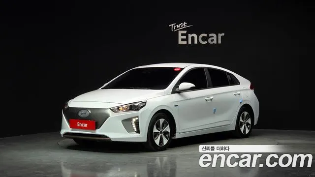 Hyundai Ioniq 2019 — фото 1