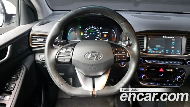 Hyundai Ioniq 2019 — фото 13