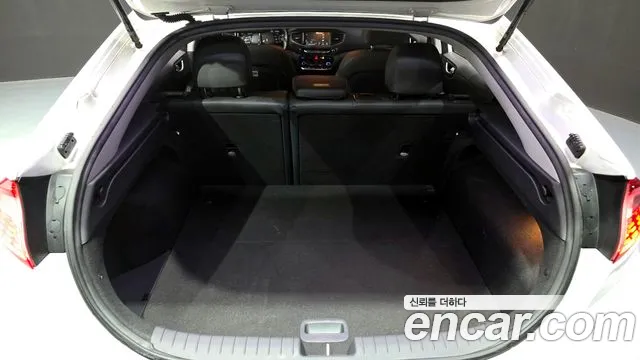 Hyundai Ioniq 2019 — фото 20