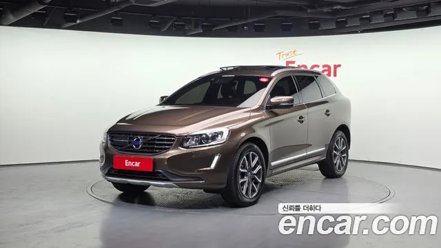 Volvo XC60 2016 — фото 1