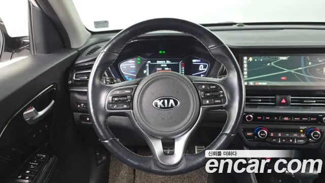Kia Niro 2020 — фото 13