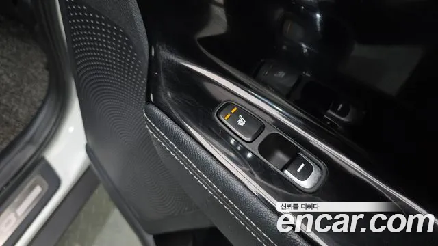 Kia Niro 2020 — фото 18