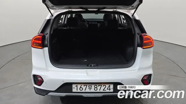 Kia Niro 2020 — фото 20