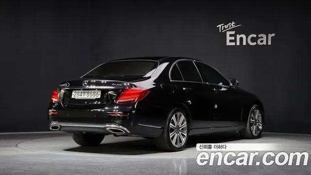 Mercedes-Benz E-Class 2020 — фото 2