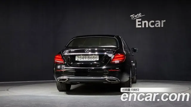 Mercedes-Benz E-Class 2020 — фото 4
