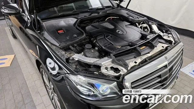 Mercedes-Benz E-Class 2020 — фото 6