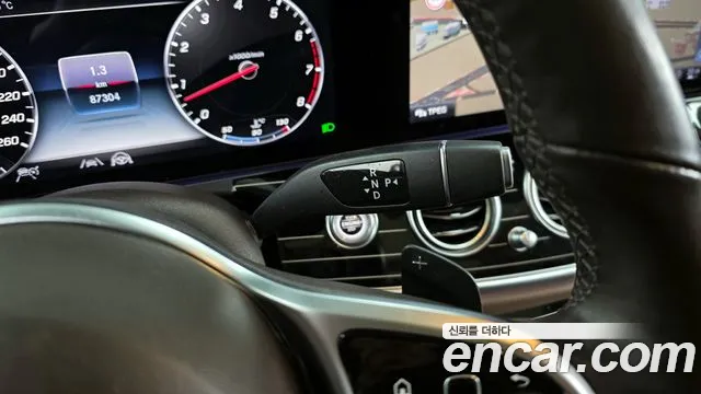 Mercedes-Benz E-Class 2020 — фото 9