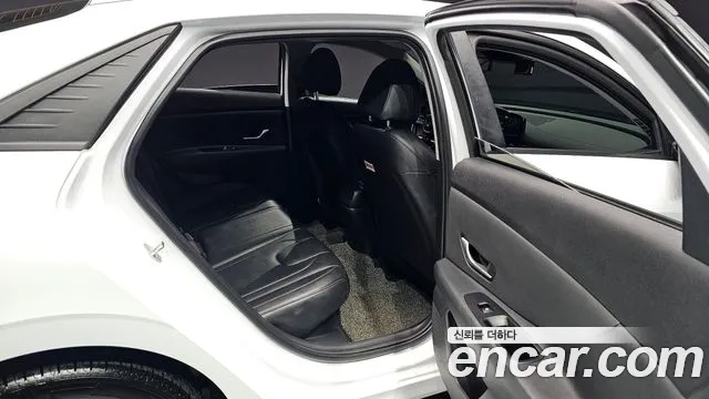 Hyundai AVANTE 2022 — фото 11