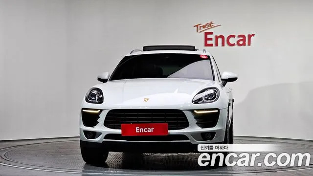 Porsche Macan 2017 — фото 3