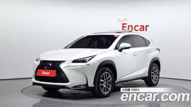 Lexus NX 2017 — фото 1