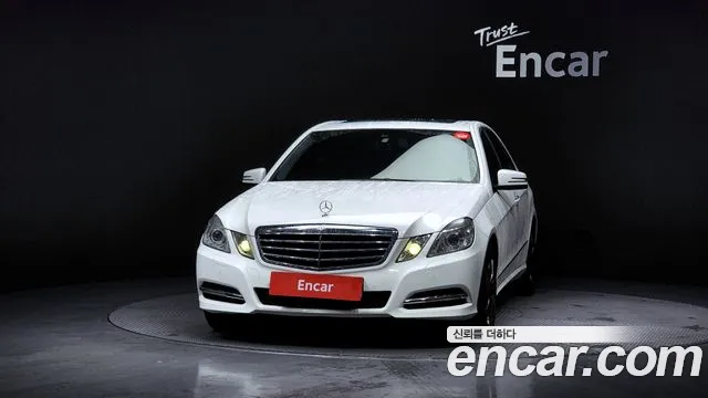 Mercedes-Benz E-Class 2013 — фото 3