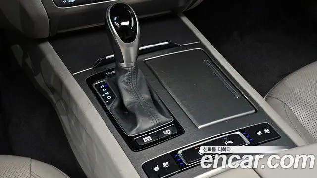 Hyundai Genesis 2016 — фото 9