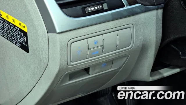 Hyundai Genesis 2016 — фото 14