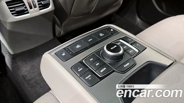Hyundai Genesis 2016 — фото 19