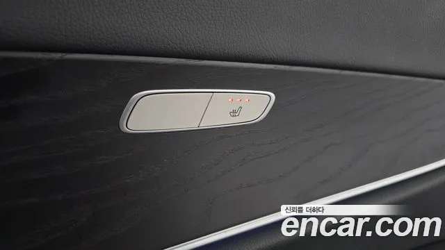 Mercedes-Benz E-Class 2017 — фото 18