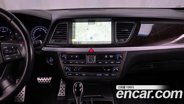 Hyundai Genesis 2015 — фото 14