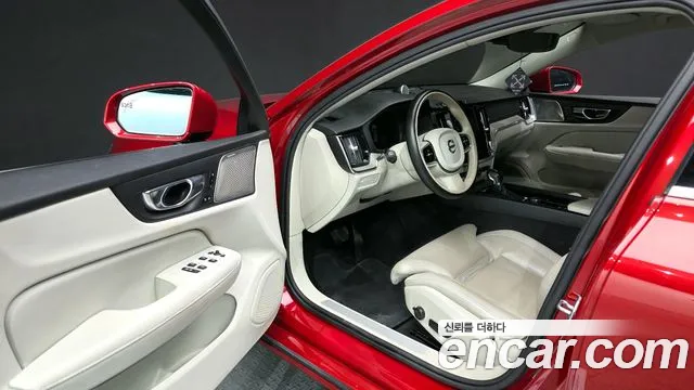 Volvo S60 2020 — фото 10