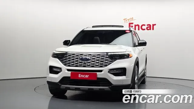 Ford Explorer 2022 — фото 3