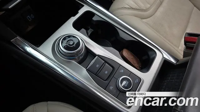 Ford Explorer 2022 — фото 9