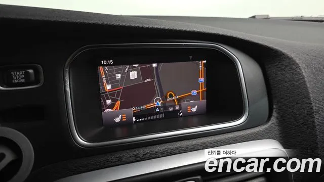 Volvo V40 2018 — фото 16