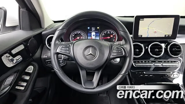 Mercedes-Benz C-Class 2018 — фото 13