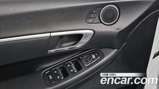 Hyundai Sonata 2021 — фото 18