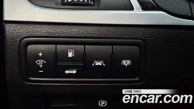 Hyundai Genesis 2015 — фото 17