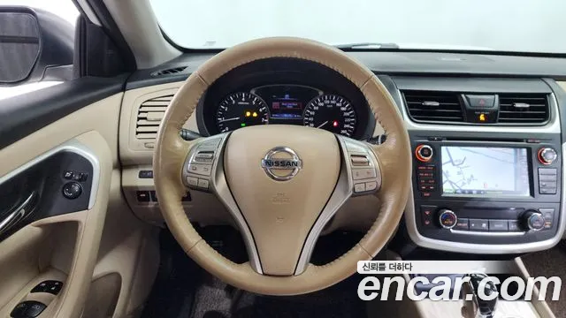 Nissan Altima 2017 — фото 13