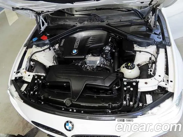 BMW 3-Series 2017 — фото 19