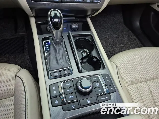 Hyundai Genesis 2015 — фото 9