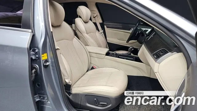 Hyundai Genesis 2015 — фото 10