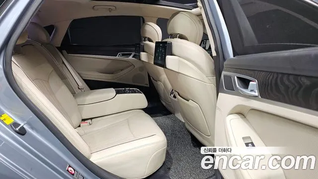 Hyundai Genesis 2015 — фото 11