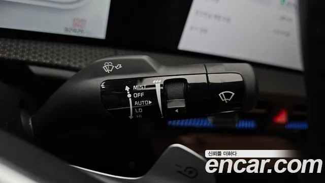 Kia EV6 2023 — фото 17