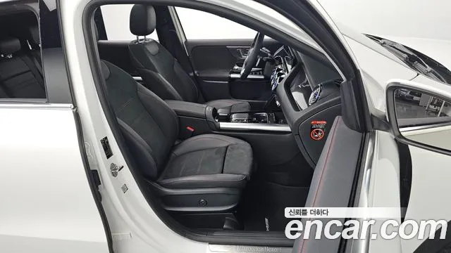 Mercedes-Benz GLA-Class 2023 — фото 12