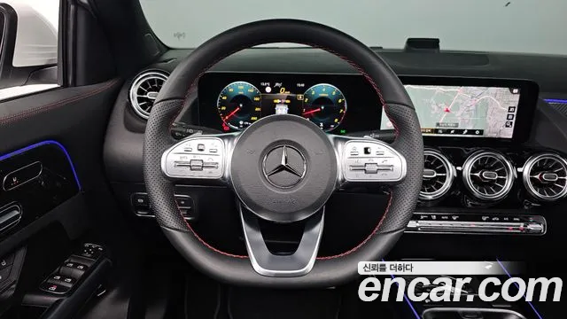 Mercedes-Benz GLA-Class 2023 — фото 14