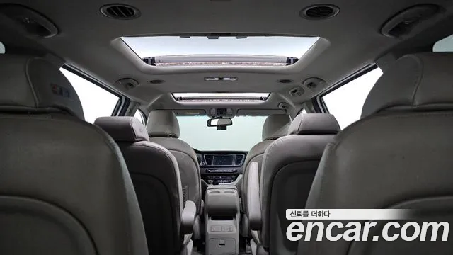 Kia Canival 2015 — фото 19