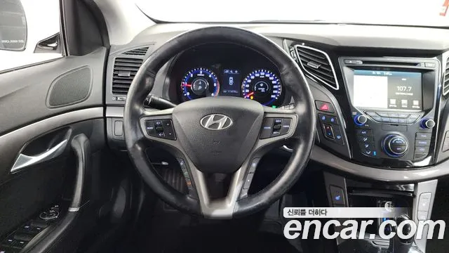 Hyundai i40 2016 — фото 13