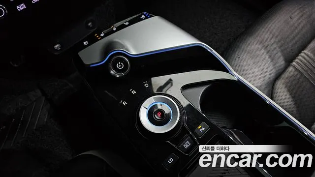 Kia EV6 2023 — фото 9