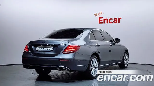 Mercedes-Benz E-Class 2020 — фото 2