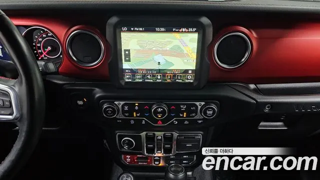 Jeep Wrangler 2021 — фото 15