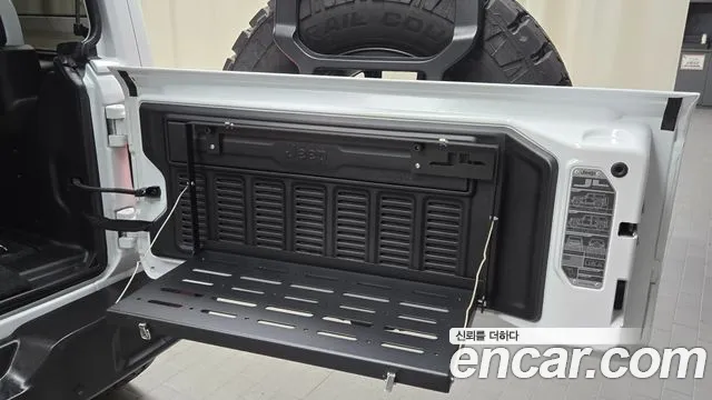 Jeep Wrangler 2021 — фото 17