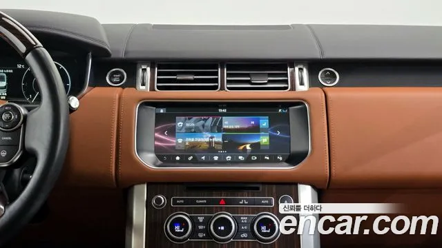 Land Rover Range Rover 2017 — фото 14